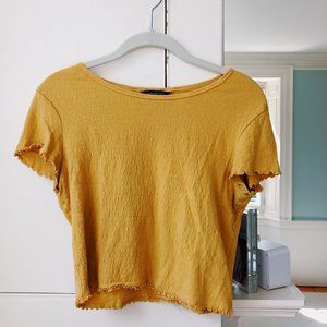 AEO: yellow cropped t-shirt